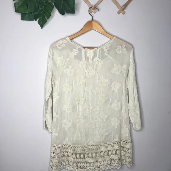 Johnny Was rayon embroidered crochet tunic - Picture 14 of 16